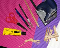 Bild von Bastelmaterial für eine Brücke