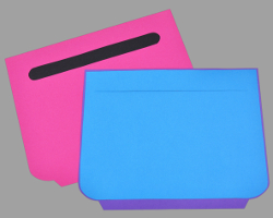 Innentasche und äußere Rückwand der Clutch Bild von präparierter Innentasche und Rückwand der Clutch