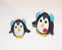 FIMO Pinguin auf der CREATIVA Bild von zwei Pinguinen aus FIMO - ausgestellt auf der CREATIVA in Dortmund