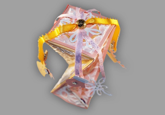 Drehschachtel für Weihnachten Bild von stehender Geschenkverpackung für Weihnachten