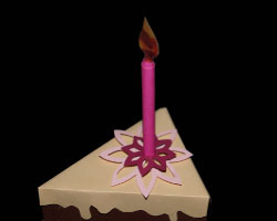 Papierkerze auf Papierkuchen Bild von Papierkerze auf Papierkuchen