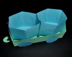 Bild vom fertigen Papierwagon