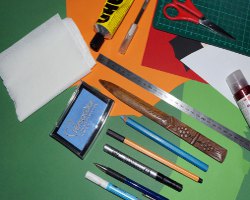 Bild von Bastelmaterial für eine Halloween-Dekoration