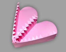 Grundgerüst von Außenseite der Herzschachtel