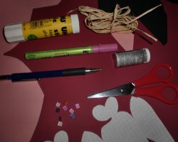 Bild von Bastelmaterial fürs Herzset