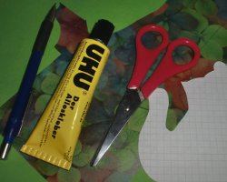 Bild von Bastelmaterial für die Teekanne