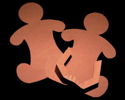 Bild vom Kleben des Lebkuchenmanns