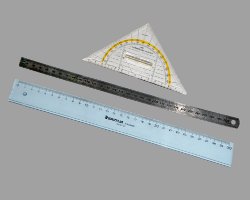 Lineal und Geodreick Bild von einem Geodreieck und zwei Lineal