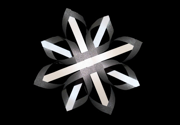 Dekostern aus Metallicpapier Bild von Dekostern aus Metallicpapier