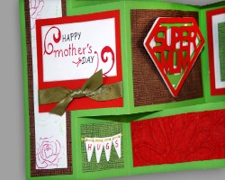 Bild vom Super-Mum Anstecker auf Muttertagskarte