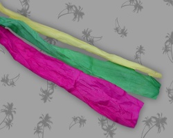 Bild von bunten Naturbastfasern einer Raffiapalme