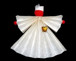 Bild eines Engels aus weißem handgeschöpften Papier