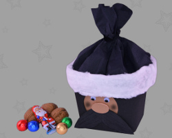 Knecht Ruprecht mit Schokoladennikolaus Bild von Knecht Ruprecht aus Papier mit Schokoladennikolaus