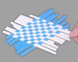 Bayernwappen aus Papier weben Bild vom Weben des Bayernwappens aus Papier