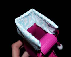 Bild von Stoff auf Papierschlittschuh