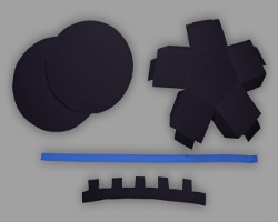 Einzelteile für den Hut des Schneemanns Bild von Papiereinzelteilen für den Schneemannhut