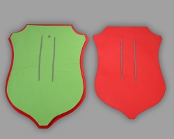Zwei Wappenplatten aus Papier Bild von zwei Wappenplatten