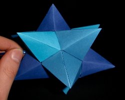 Bild von einem Papierstern (eckig)