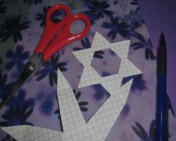 Bastelmaterial: Sternenbox aus Papier  Bastelmaterial: Sternenbox aus Papier