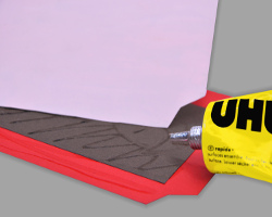 Stabile Bodenplatten zusammenkleben Bild vom Zusammenkleben der stabilen Bodenplatten