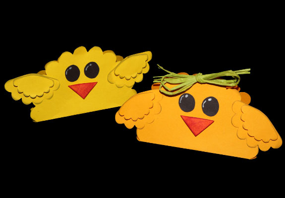 Bild von zwei Küken (Verpackungen) aus Papier