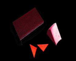 Bilder vom Verzieren eines Papierkükens