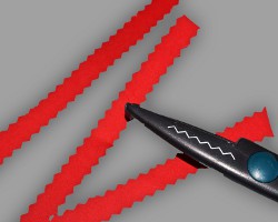 Bild von im zick-zack geschnittenen Tonpapier