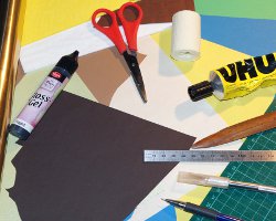 Bild von Bastelmaterial für einen Eisbecher