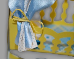 Bilder von zusammengebundenen Vorhängen